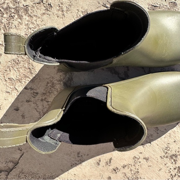 Chelsea Olive Green Rain Boot Size 9 - Picture 6 of 11